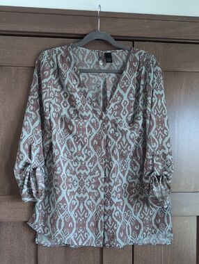 BKE Mauve And Mint Button Down Blouse